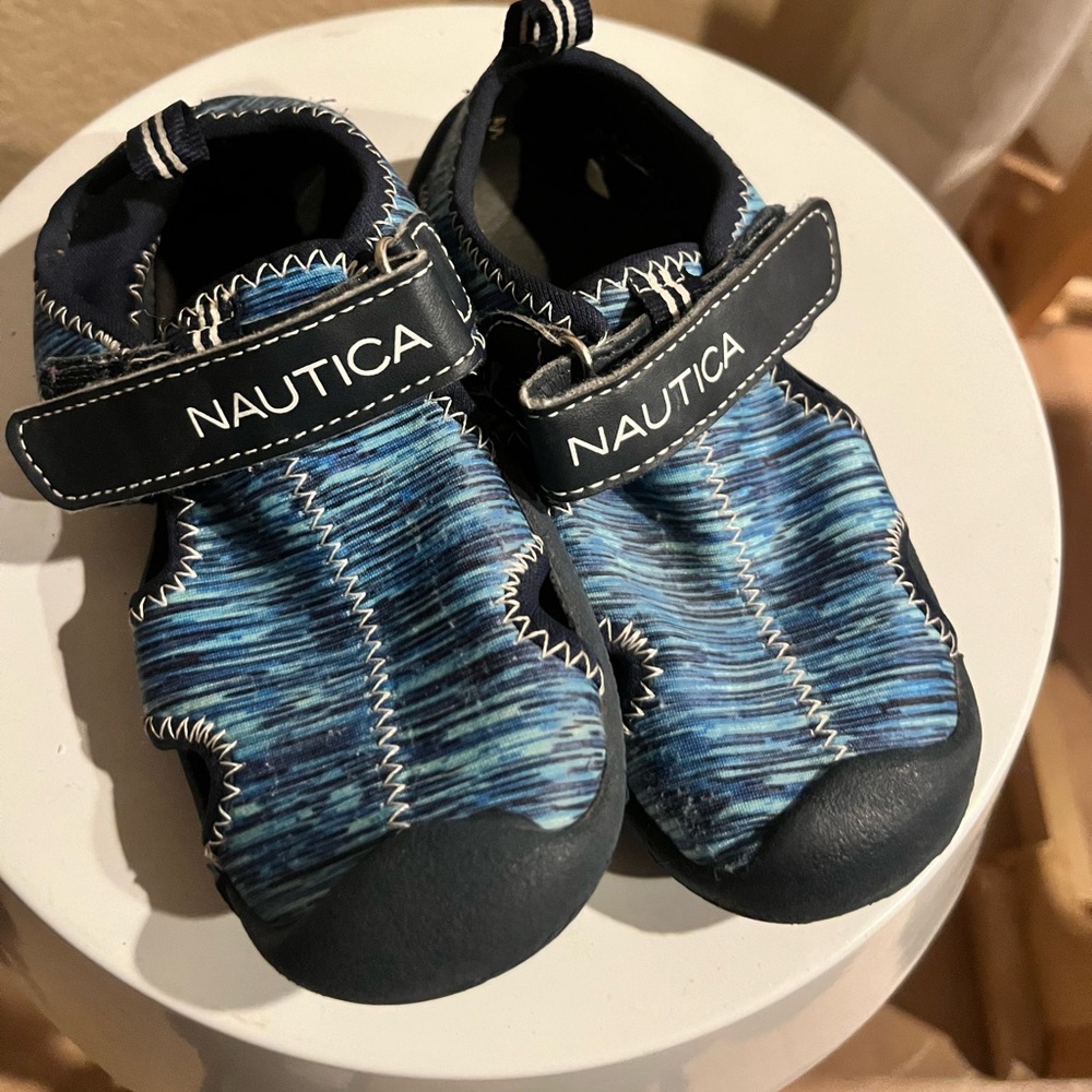 Nautica water shoes
